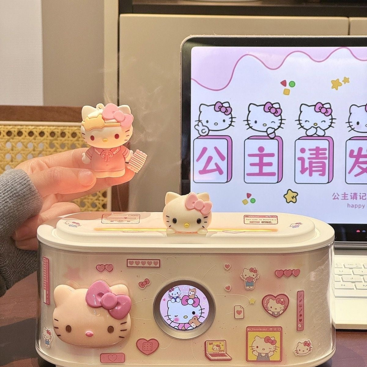 Hello kitty speaker and humidifier