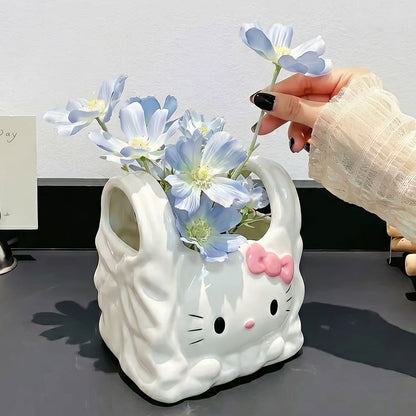 Ceramic hello kitty vase
