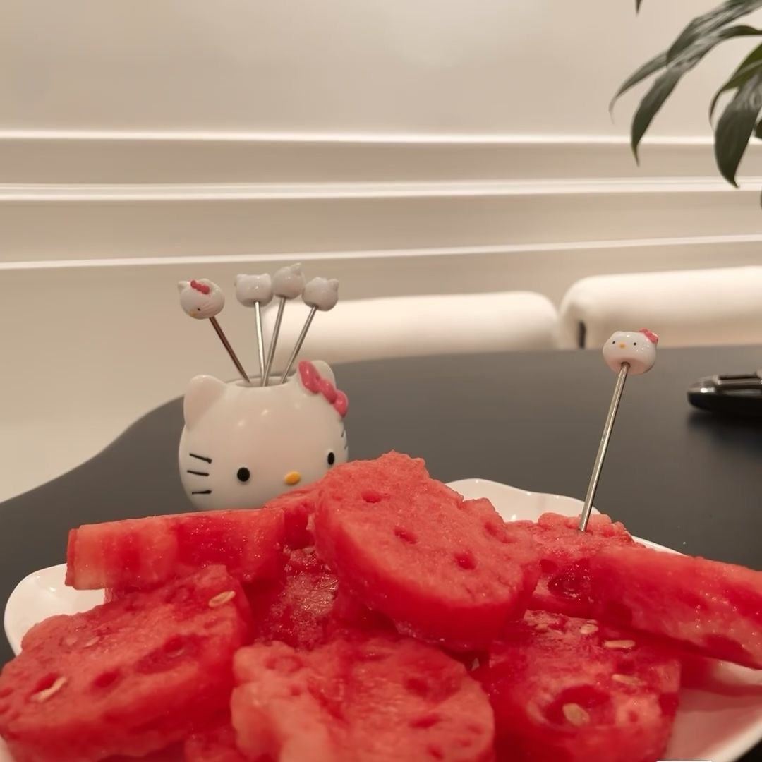 Hello kitty fruit spoon
