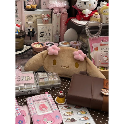 Mocha pouch
