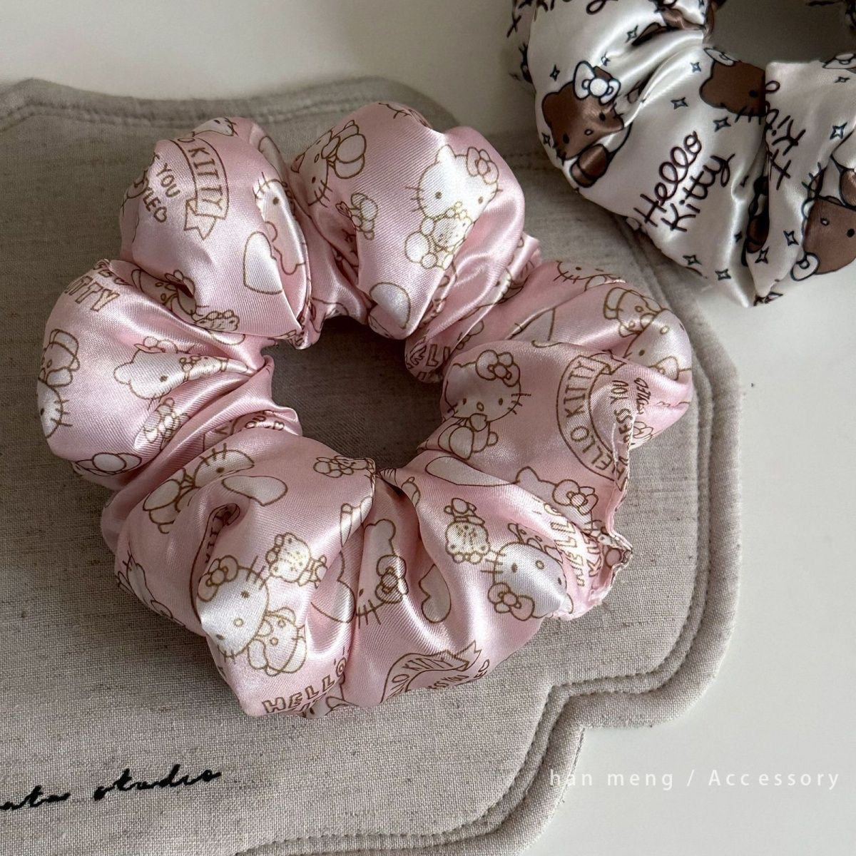 Satin hk scrnchie