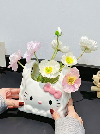 Ceramic hello kitty vase