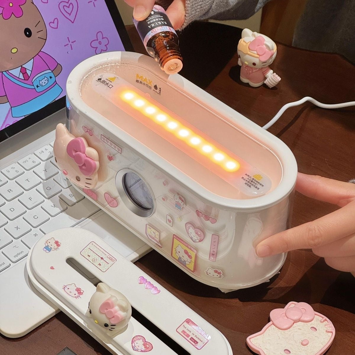 Hello kitty speaker and humidifier